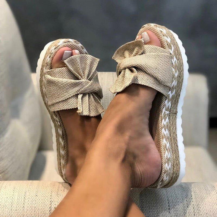 Lune London | Orthopedic sandals with bow