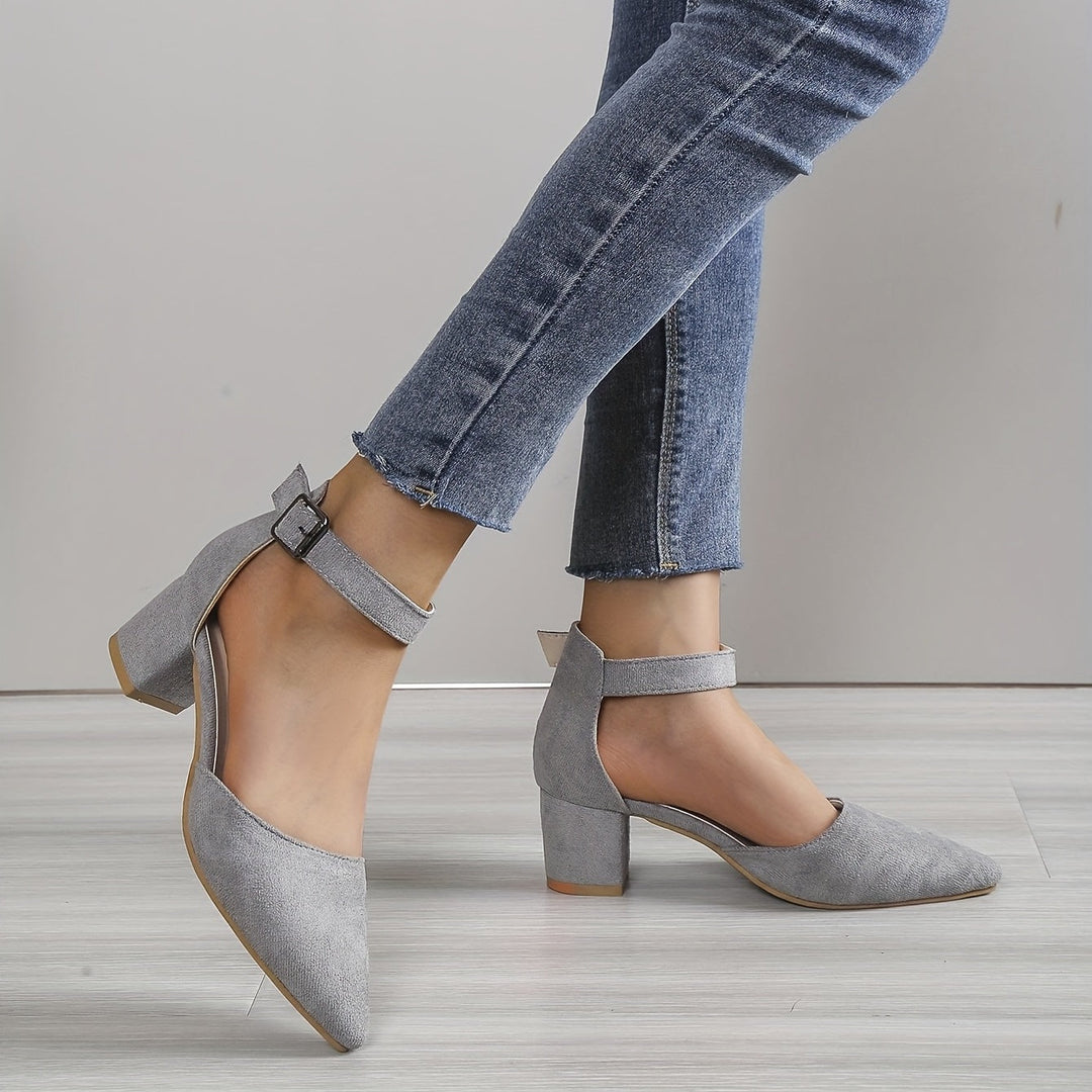 Lune London | Women's sandals with block heel lacing, with ankle strap, elegant