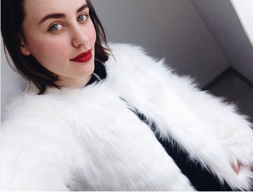 Women's artistic faux fur coat with a soft and luxurious material Lune London