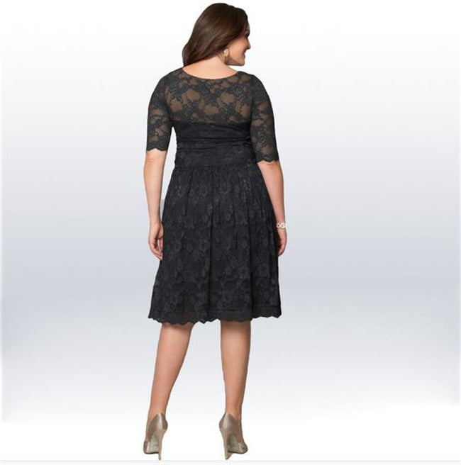 Women's Dreamy Lace Dress with Elegant Skirt and Refined Details Lune London