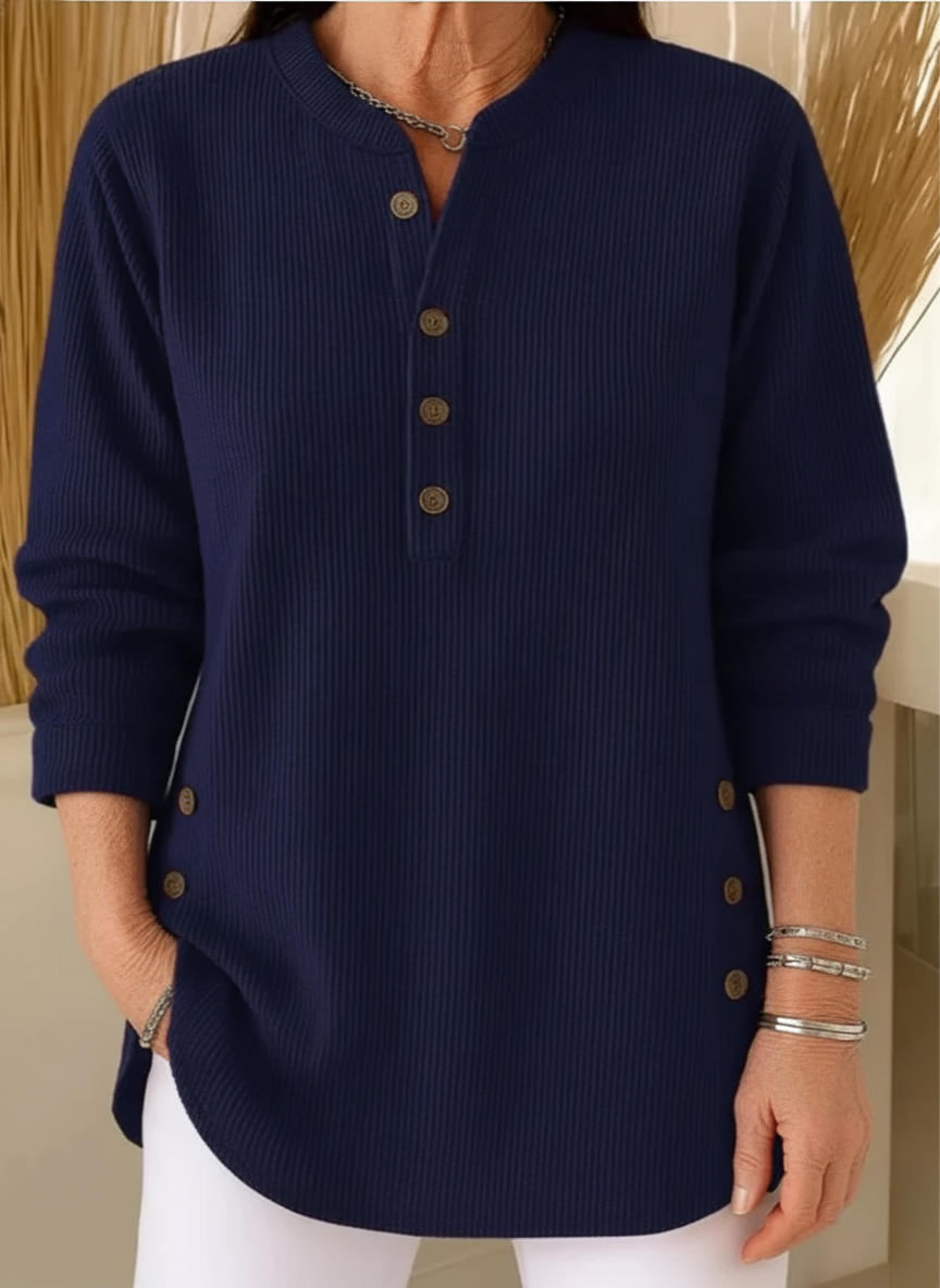 Lune London | Cozy sweater with stylish button detail