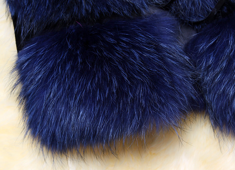Ladies Elegant Faux Fur Jacket with Fitted Cut and Refined Details Lune London