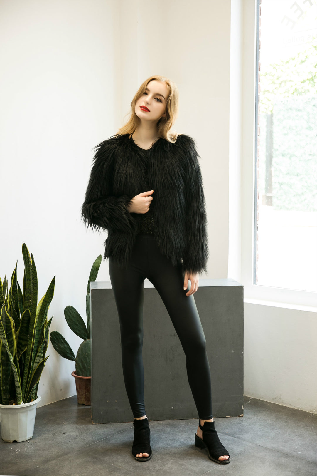 Ladies Short Plush Jacket with a Stylish Cut and a Soft Fur Feel Lune London