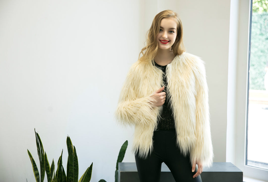 Ladies Short Plush Jacket with a Stylish Cut and a Soft Fur Feel Lune London