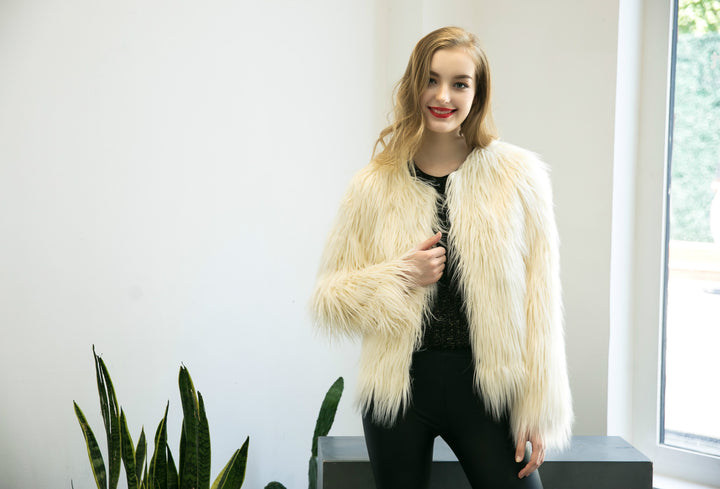 Ladies Short Plush Jacket with a Stylish Cut and a Soft Fur Feel Lune London