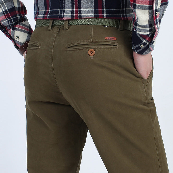 Comfortable chino pants for men with versatile pockets Lune London
