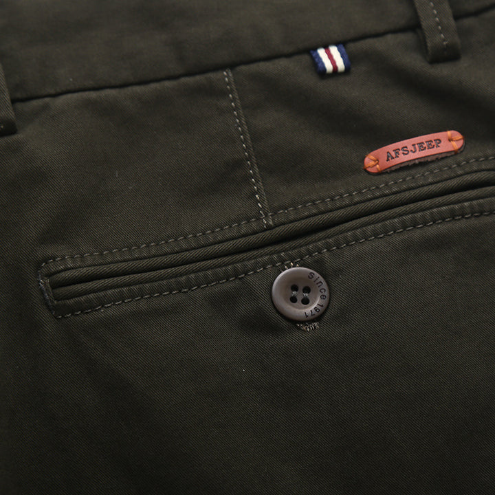 Comfortable chino pants for men with versatile pockets Lune London