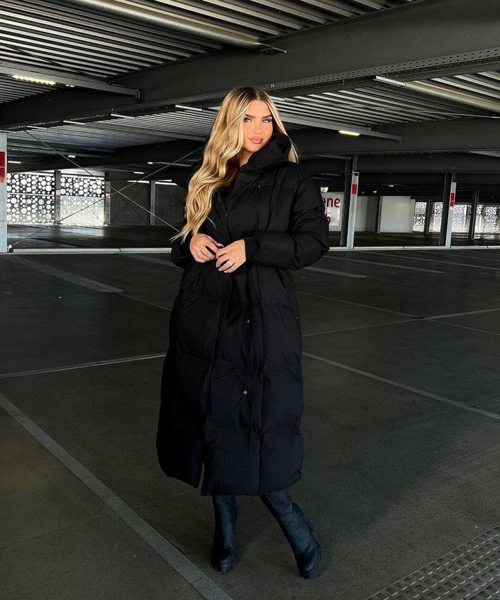 Chic Und Stil | Long Winter Coat with Belt