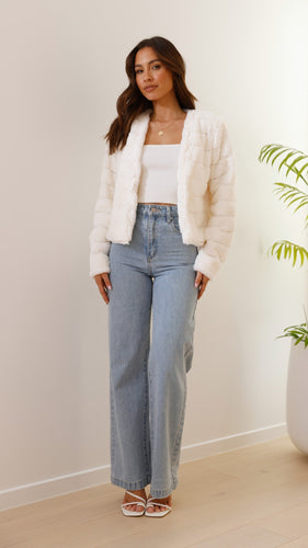 Lune London | Short Jacket - Structured Fit - Quilted Design - Open Front