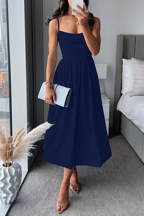 Lune London | Midi dress online A with spaghetti straps and waist