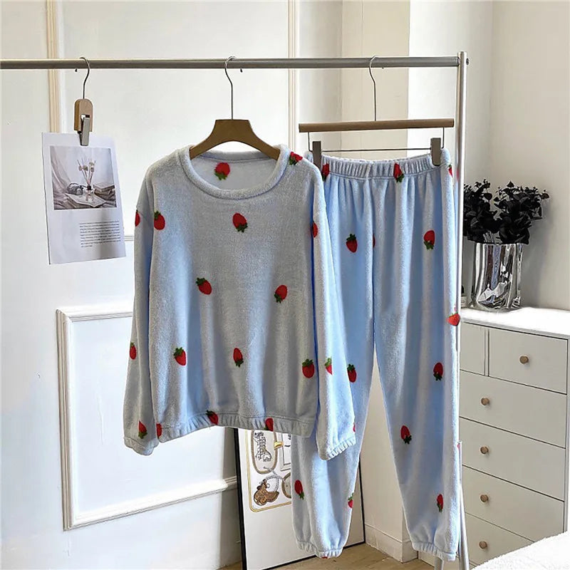 Lune London | Fleece Comfort Pajamas - Soft, Warm and Comfortable in 7 Trendy Variants