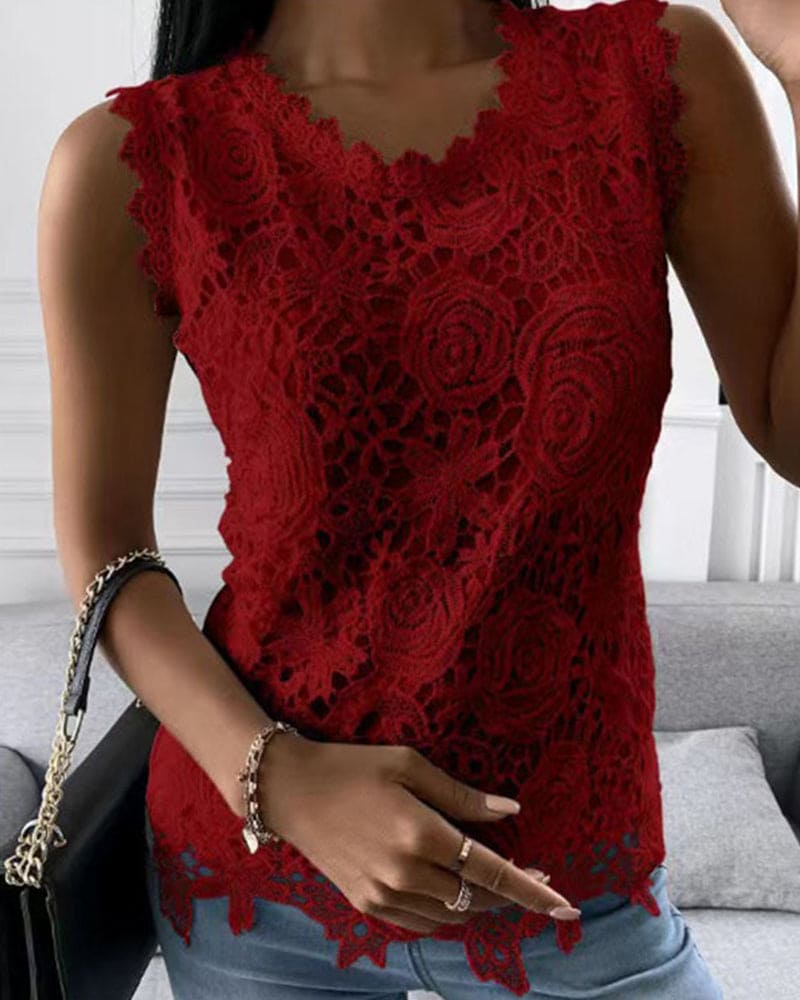 Lune London | Elegant Blouse In A Solid Color with Lace