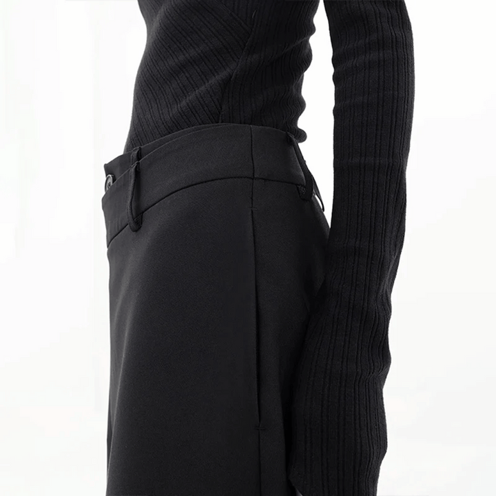Lune London | Wide pants - Asymmetrical & luxurious wide pants by Isabella Vionnet