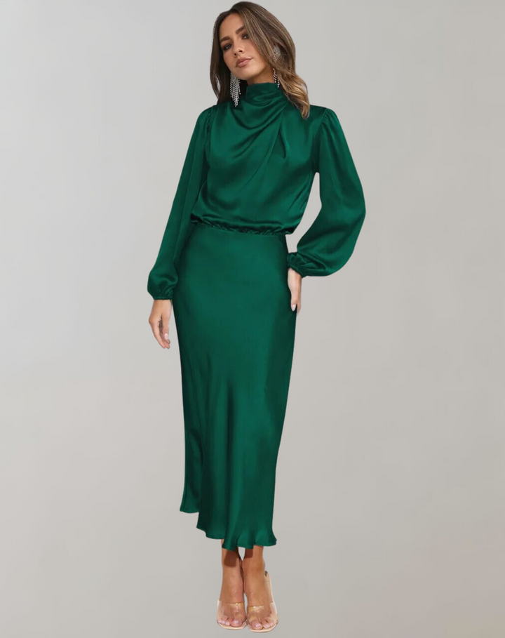 Lune London | Elegant satin dress with long sleeves