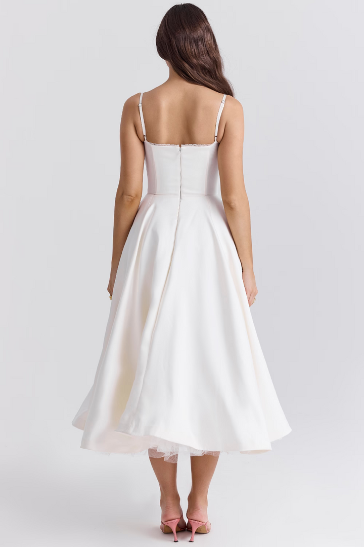 Lune London | Elegant slimming dress for women
