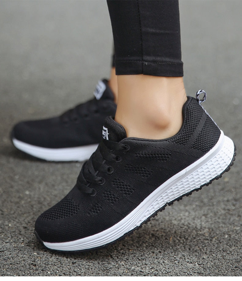 Lune London | Orthopedic Sports Shoes for A Pain-Free Life