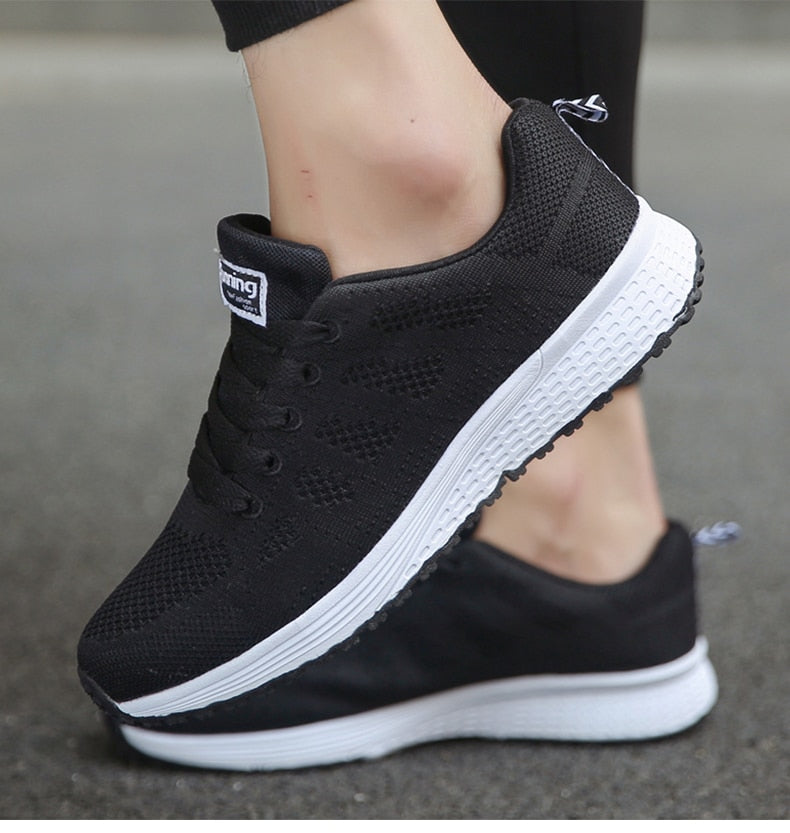 Lune London | Orthopedic Sports Shoes for A Pain-Free Life
