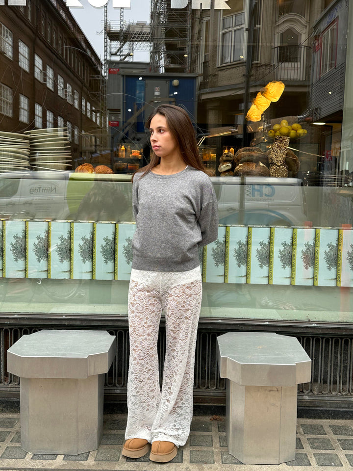 Lune London | Elegant Women's Trousers with Lace and Wide Leg