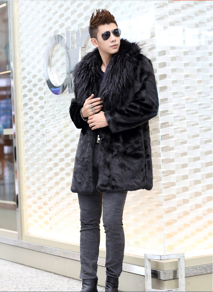 Elegant faux fur coat for men with luxurious collar Lune London