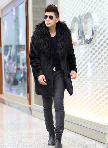 Elegant faux fur coat for men with luxurious collar Lune London