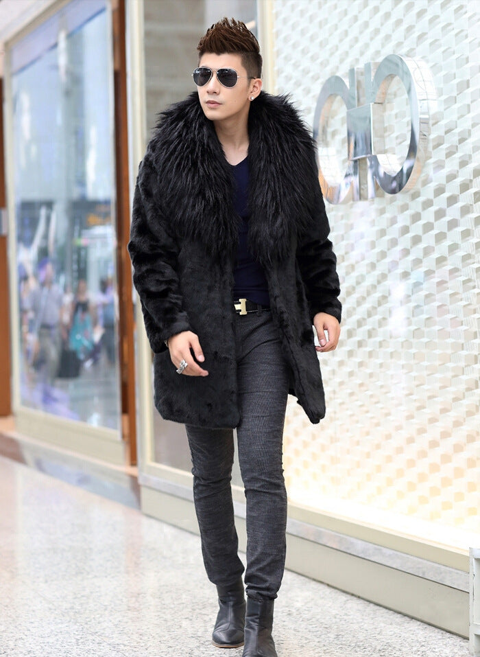 Elegant faux fur coat for men with luxurious collar Lune London