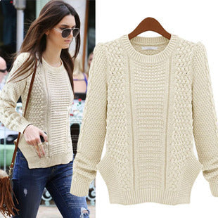 Thick knit sweater for women with textured pattern and casual fit Lune London