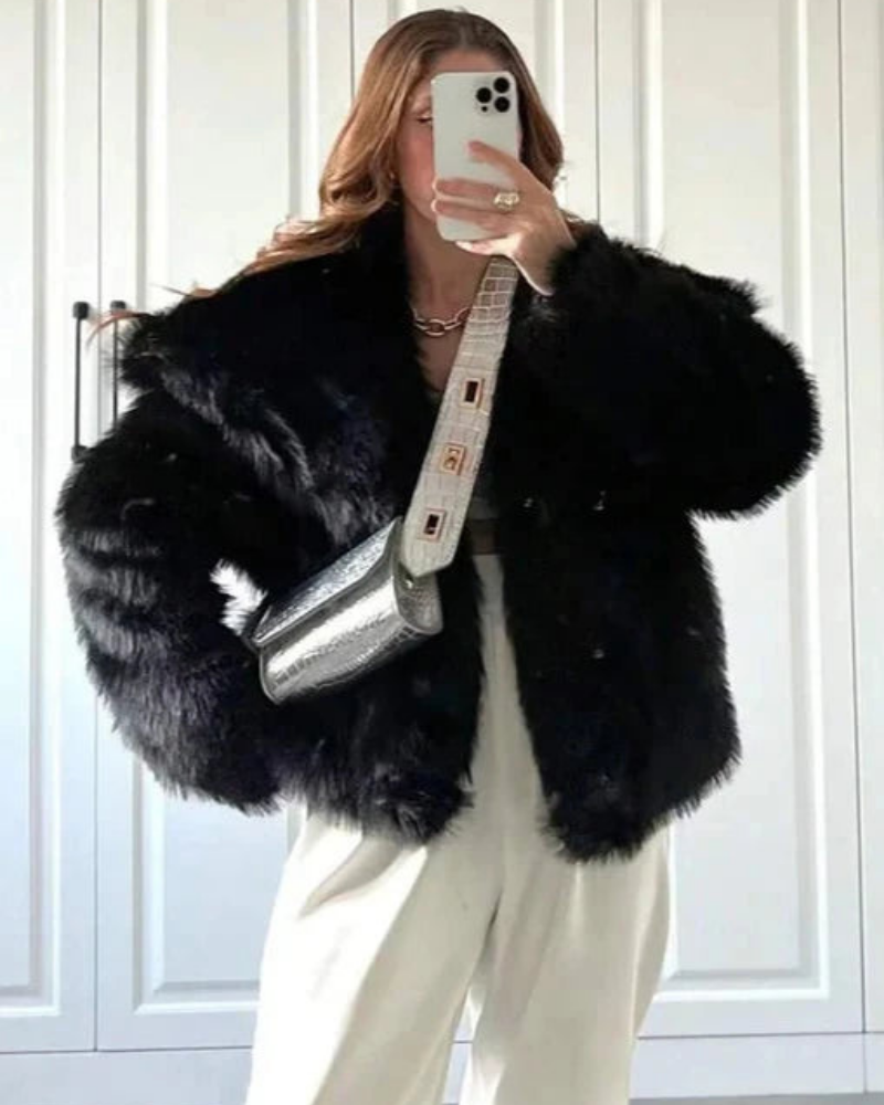 Women’s Faux Fur Jacket with Foldable Collar & Long Sleeves | Lune London