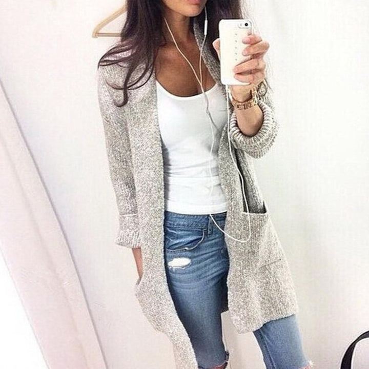 Cardigan en tricot épais pour femmes avec des poches généreuses et un design décontracté Chic & Stil