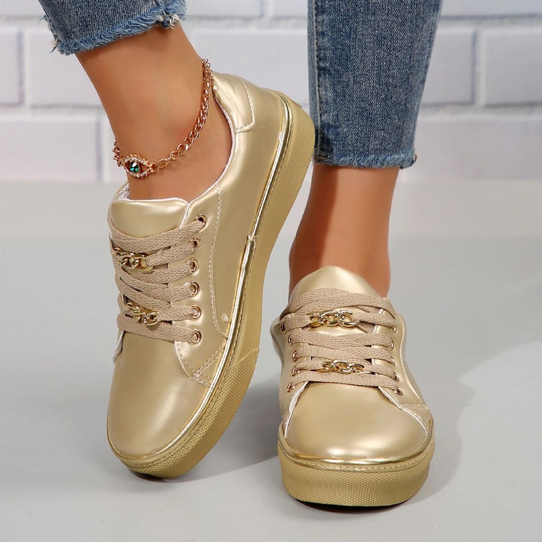 Lune London | Comfortable women's sneakers with gold accents and soft insole for summer