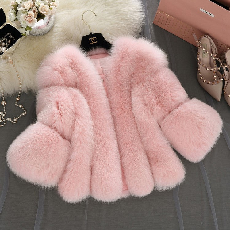 Ladies Plush Faux Fur Coat with Wide Sleeves Lune London