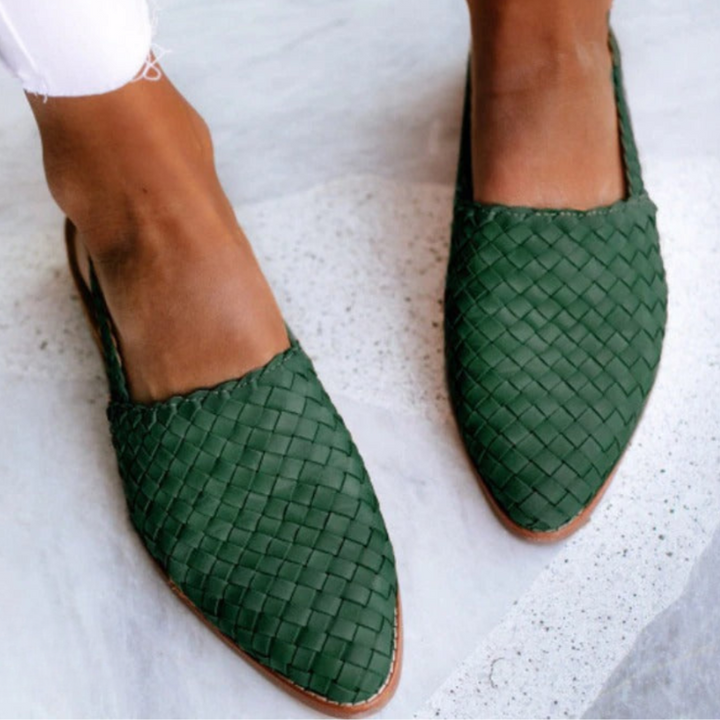 Chic und Stil | Handwoven Sandals