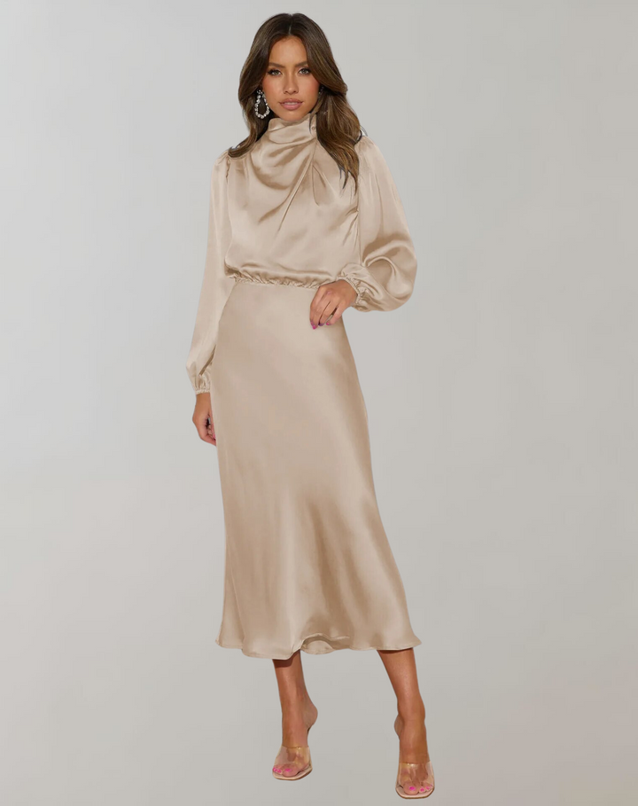 Lune London | Elegant satin dress with long sleeves
