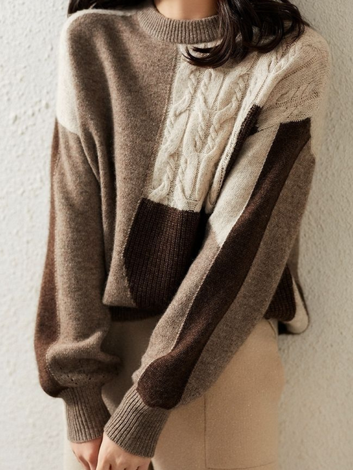 Lune London | Chic & Stylish Knit Sweater In Contrasting Color