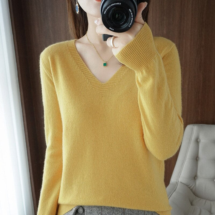 Chic Und Stil | V-Neck Made Of Cashmere