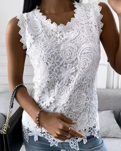 Lune London | Elegant Blouse In A Solid Color with Lace