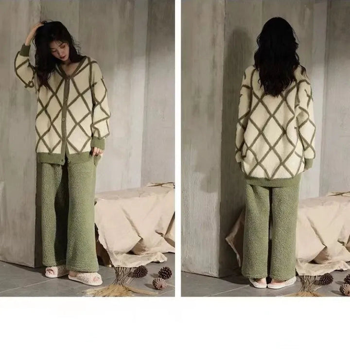 Lune London | Comfort Pyjama - Soft coral fleece pyjama with checkered vest for women