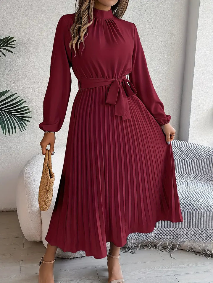 Lune London | Simple Dress with Stand-Up Collar and Pleated Belt