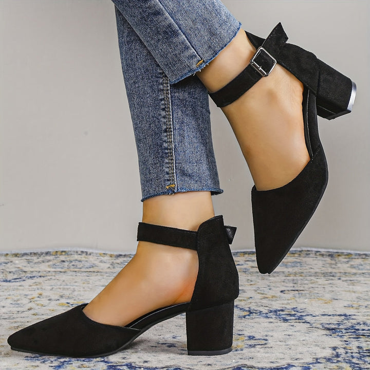 Lune London | Women's sandals with block heel lacing, with ankle strap, elegant