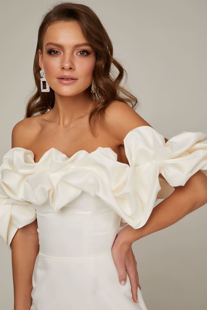 Lune London | Schulterfreies Minikleid mit Rüschen