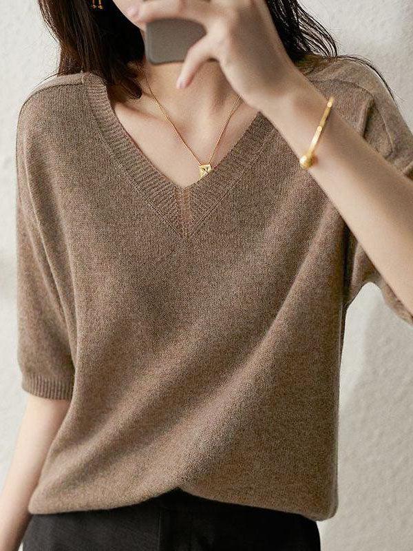 Lune London | Luxurious soft cashmere V neck sweater for women