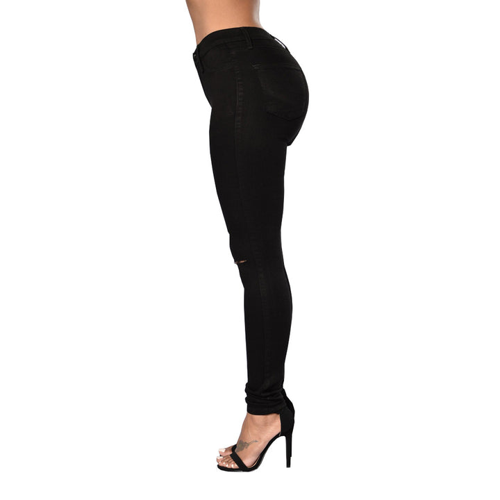 High-waisted jeans for women with trendy ripped details and fitted cut Lune London
