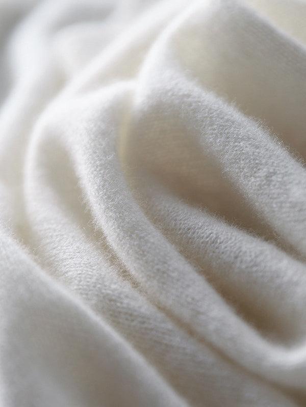 Lune London | Luxurious soft cashmere V neck sweater for women