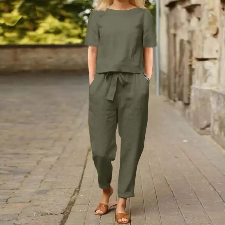 Lune London | Elegant and Comfortable Two-Piece Linen Set for Women