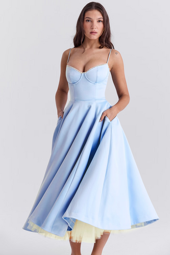 Lune London | Elegant slimming dress for women