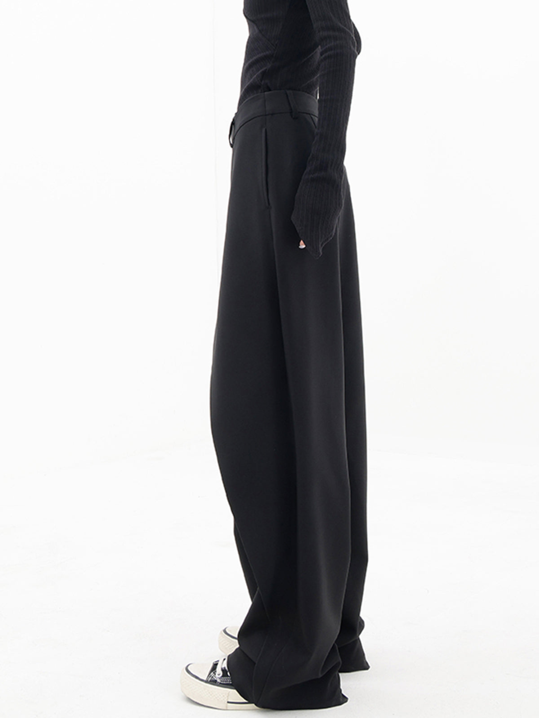 Lune London | Asymmetric baggy pants