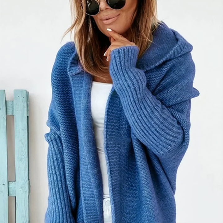 Lune London | Mid-length coat with smooth seams