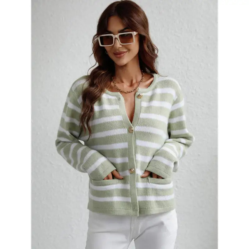 Lune London | Cozy chunky knit sweater with button placket and side pockets