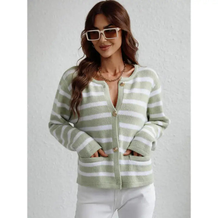 Lune London | Cozy chunky knit sweater with button placket and side pockets