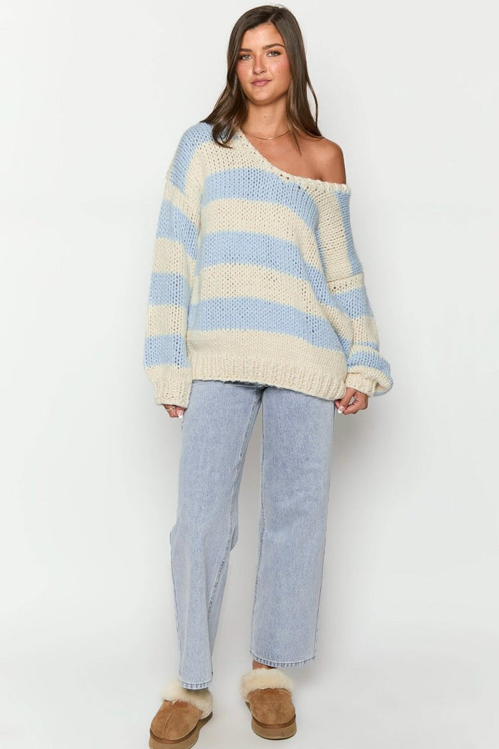 Chic und Stil | Cozy off-the-shoulder striped knit sweater for autumn layers