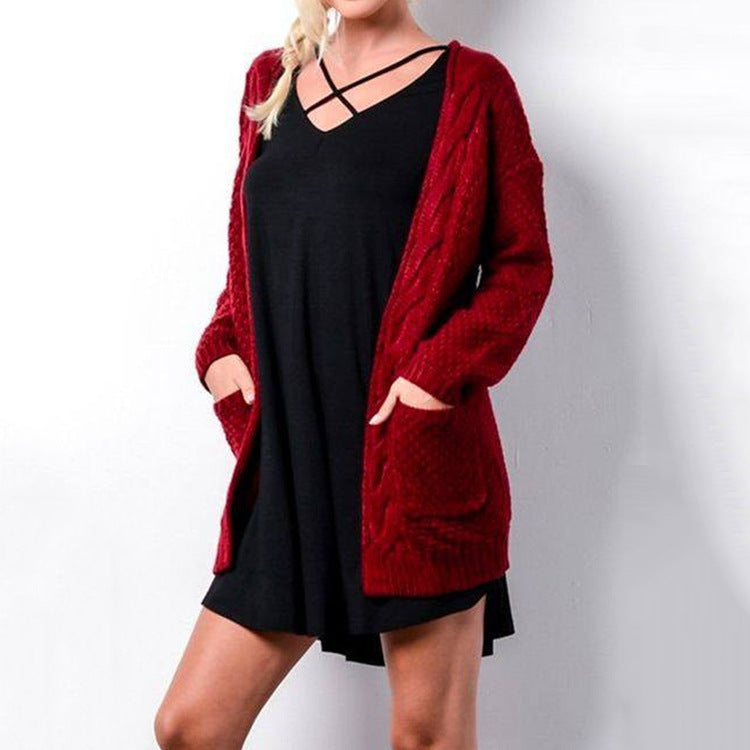 Chunky knit cardigan for women with practical pockets and relaxed fit Lune Londonl